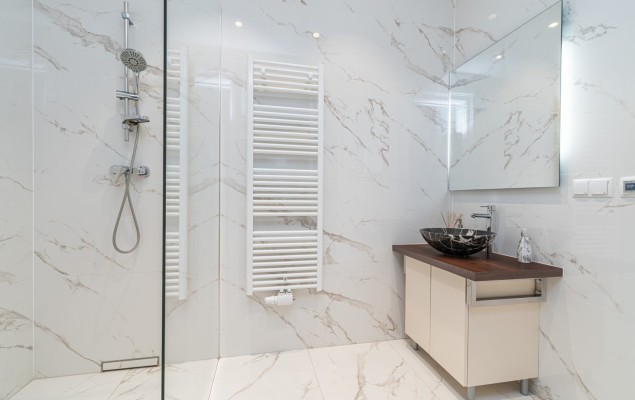 Schönes Gründerzeithaus, 7 schöne Wohnungen, teilweise mit Eigengärten, teilweise bereits eingerichtet für RBnB-Vermietung Schönes Gründerzeithaus, 7 schöne Wohnungen, teilweise mit Eigengärten, teilweise bereits eingerichtet für RBnB-Vermietung