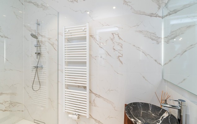 Schönes Gründerzeithaus, 7 schöne Wohnungen, teilweise mit Eigengärten, teilweise bereits eingerichtet für RBnB-Vermietung Schönes Gründerzeithaus, 7 schöne Wohnungen, teilweise mit Eigengärten, teilweise bereits eingerichtet für RBnB-Vermietung