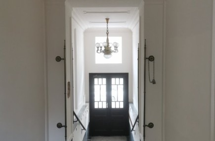 Schönes Gründerzeithaus, 7 schöne Wohnungen, teilweise mit Eigengärten, teilweise bereits eingerichtet für RBnB-Vermietung